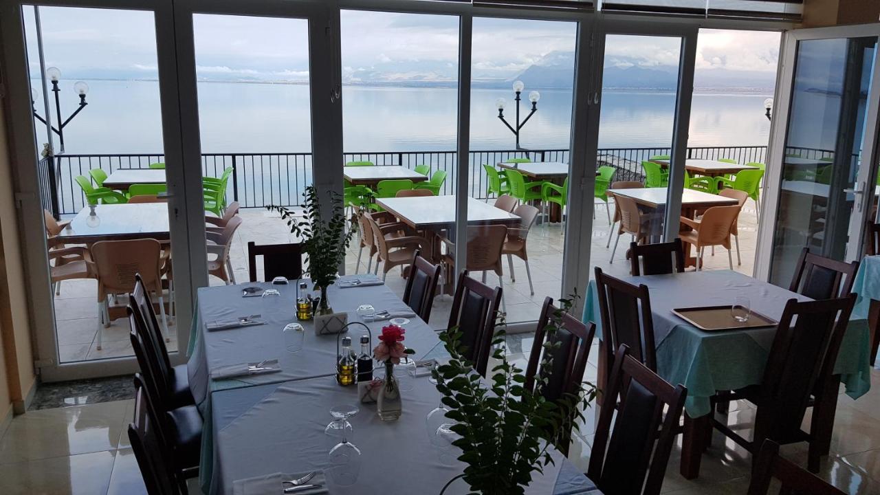 Rooms Lake View Balani Restaurant Shkodër エクステリア 写真