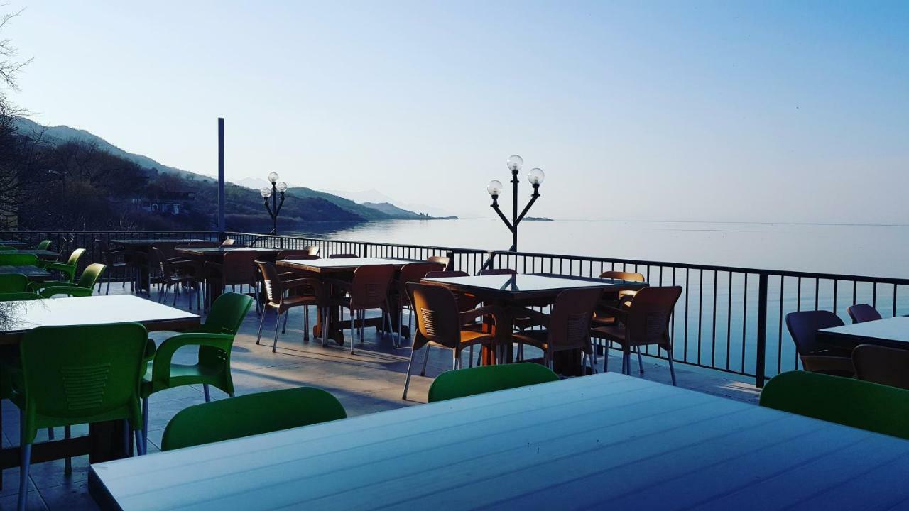 Rooms Lake View Balani Restaurant Shkodër エクステリア 写真