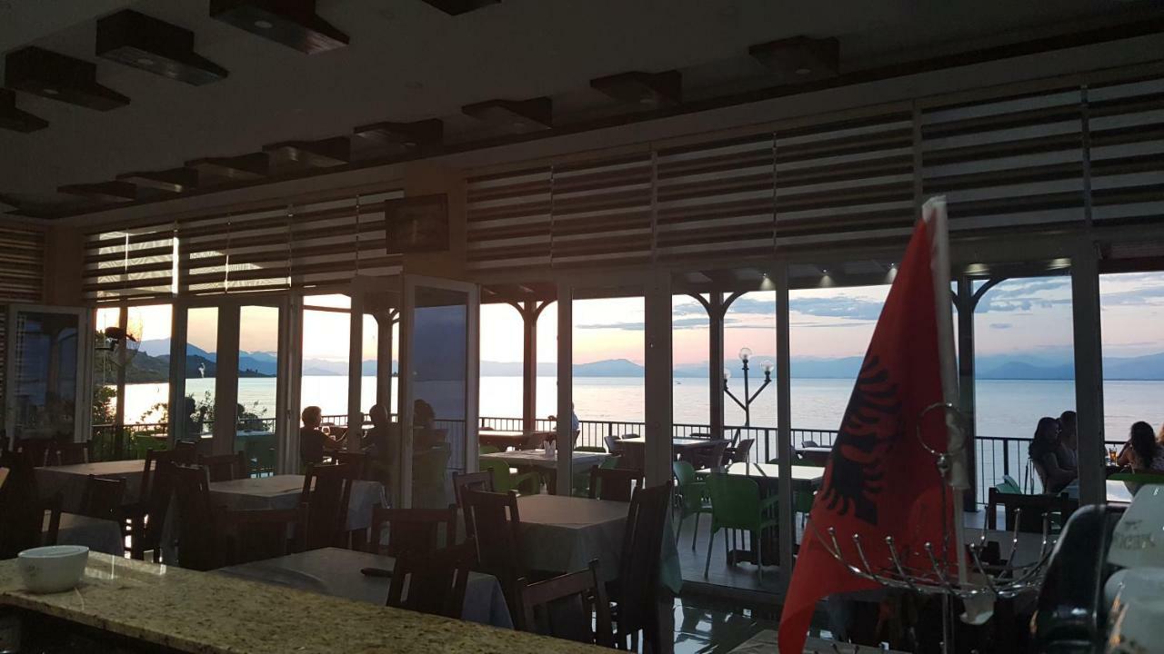 Rooms Lake View Balani Restaurant Shkodër エクステリア 写真